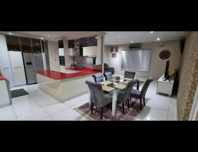 3 BEDROOM HOUSE FOR SALE IN GRANTHAM PARK